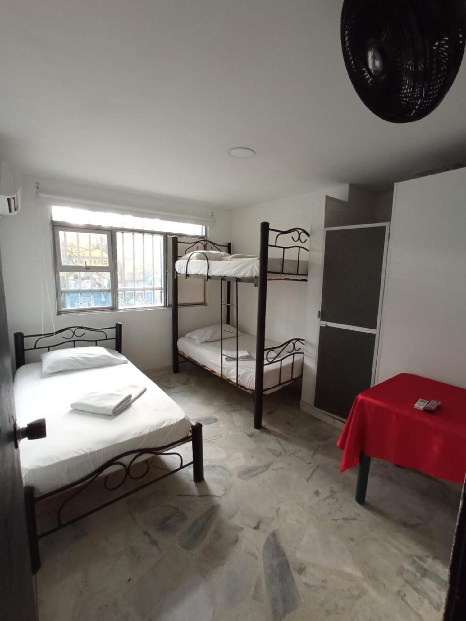 Hostal El Mohan Neiva  Ngoại thất bức ảnh